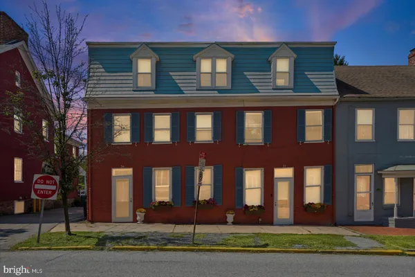 24 S MAIN ST