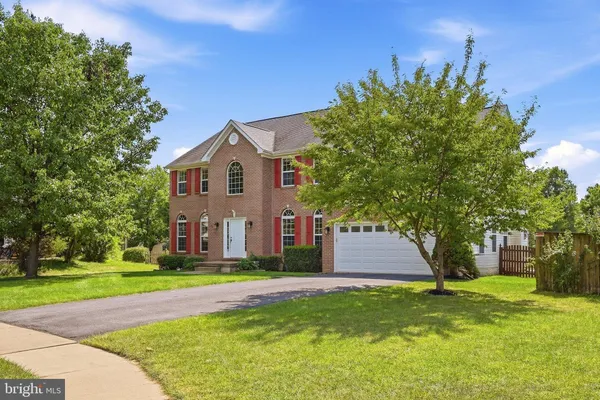 104 YARROW CT