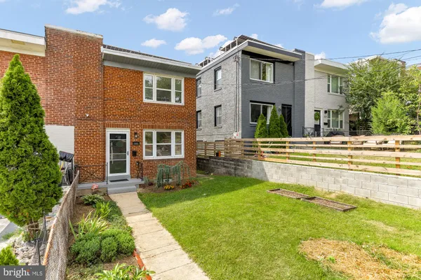 333 OGLETHORPE ST