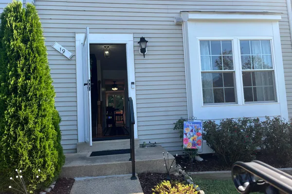 19 APPLEGRATH CT