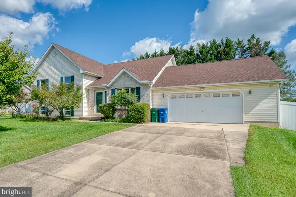 750 MARIAN DR