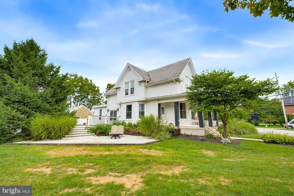 108 COLEBROOK RD
