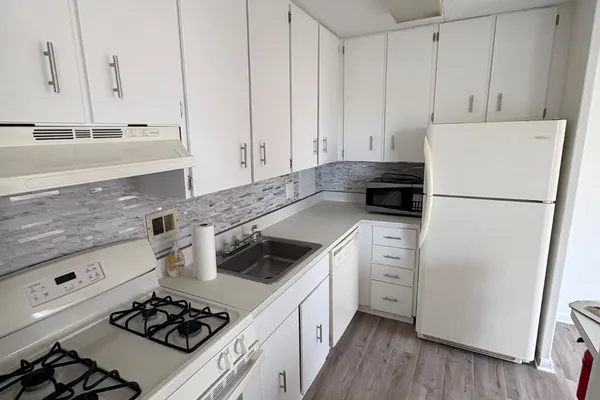 401 COOPER LANDING RD 208