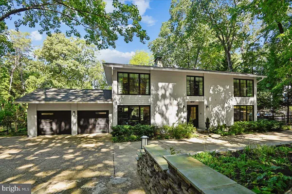 322 EAGLE HILL RD