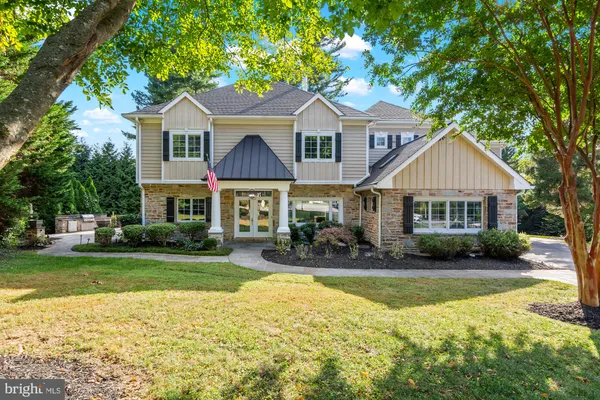 1009 W WIND CT