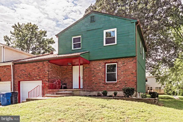 52 GREENBRIDGE DR