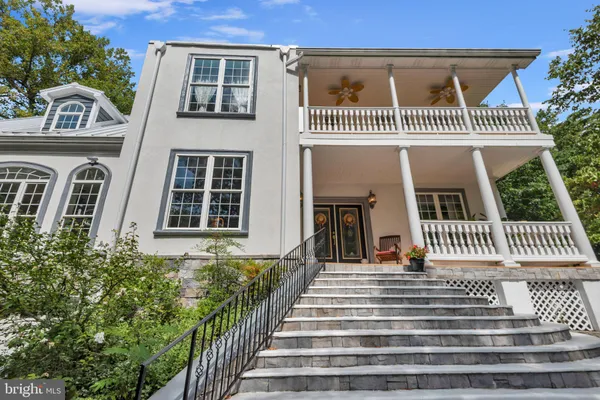 527 FOREST RD