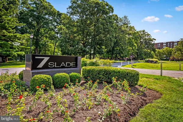 7 SLADE AVE 519
