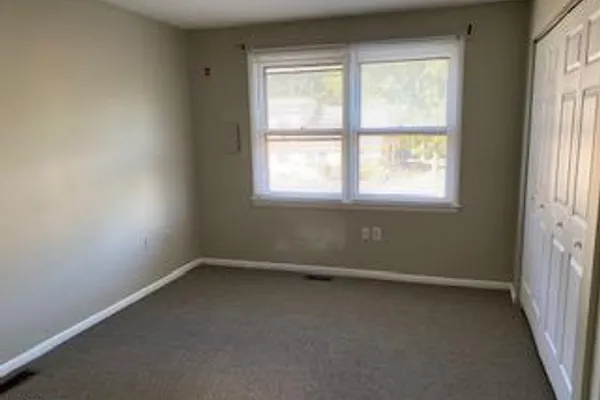 19 PIN OAK LN