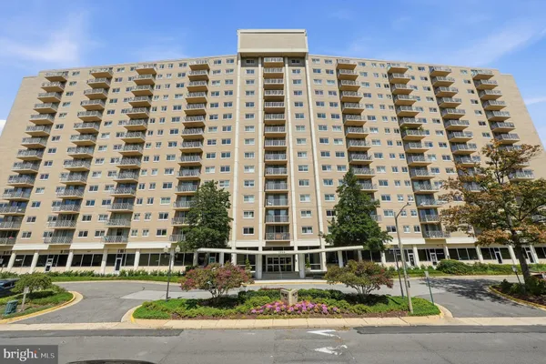 1225 MARTHA CUSTIS DR 403