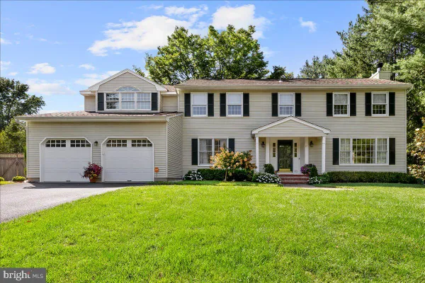 21 LANDING LN