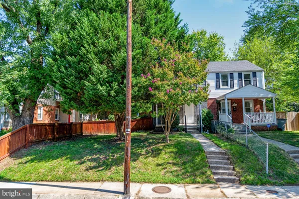 5933 WILLIAMSBURG RD