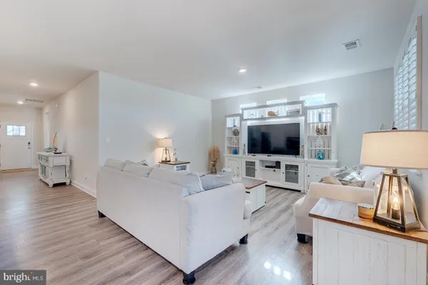 15496 CRAPE MYRTLE RD