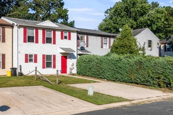 151 HAMPSHIRE RD