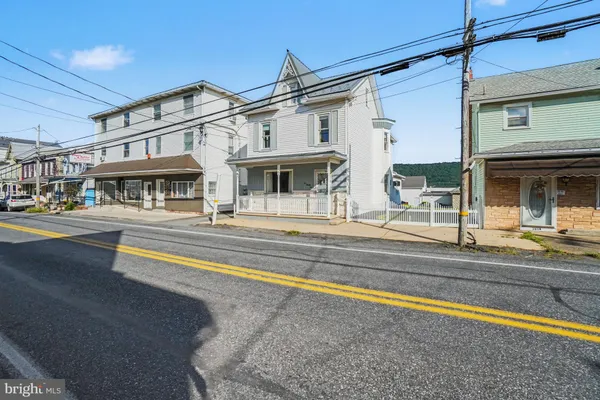 1022 W MAIN ST