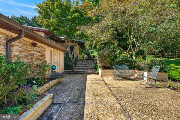 17 IVY HILL CT