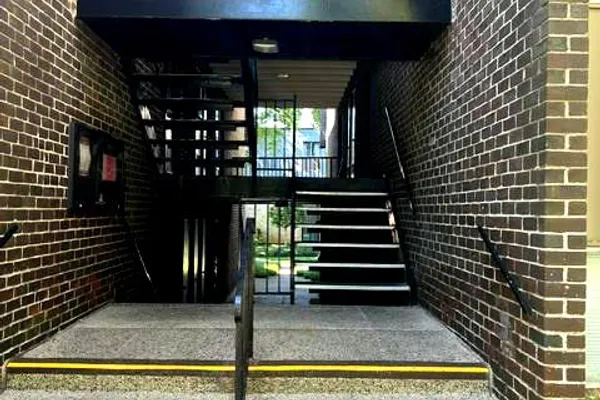 25 STONEHENGE CIR 7