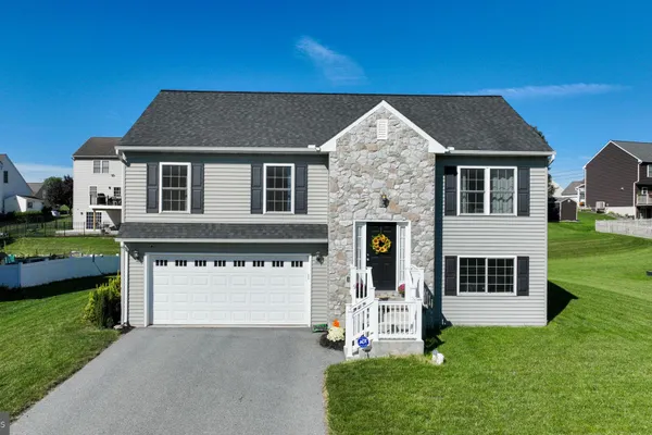 9 OLDFIELD AVE