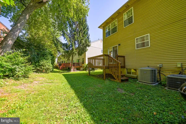 7923-31 RIDGE AVE 25