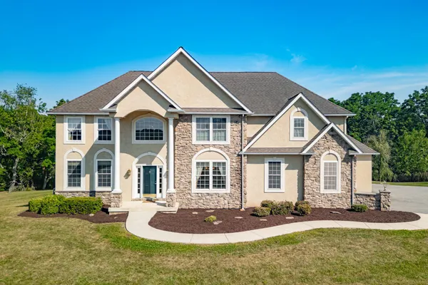 3940 WHITETAIL CT