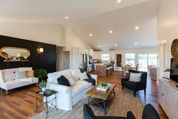 324 GREENWOOD DR 42 DOUGLAS