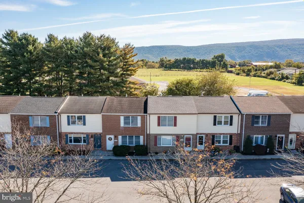 1122 WADEWOOD CT
