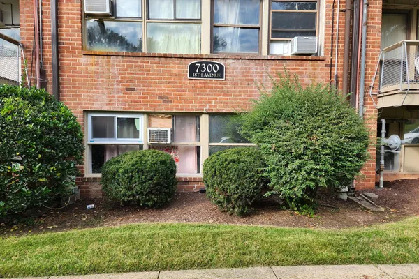 7300 18TH AVE 12