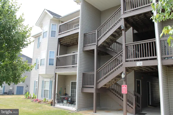 136 BROOKLAND CT 6