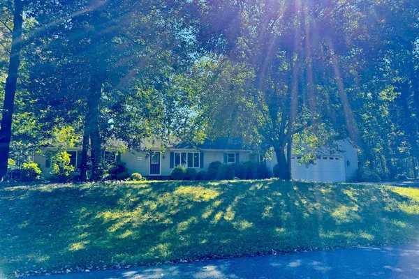 110 SYLVAN DR