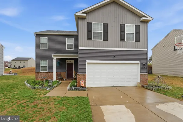 235 DALIAH WAY