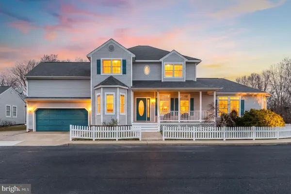 33997 N HAMPTON CIR