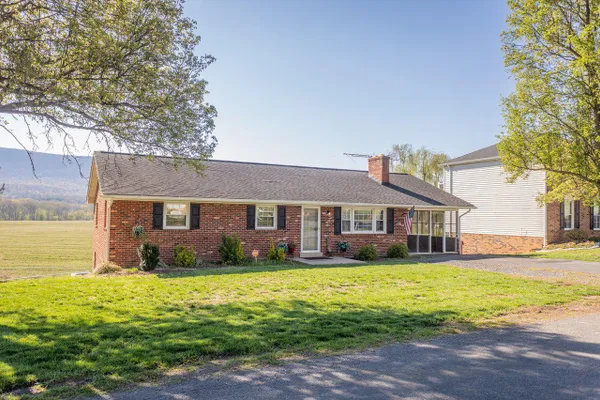 5092 DOGWOOD DR