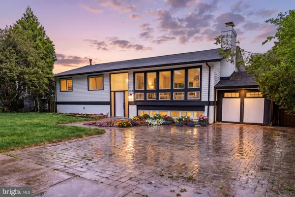 203 AUDREYS CT