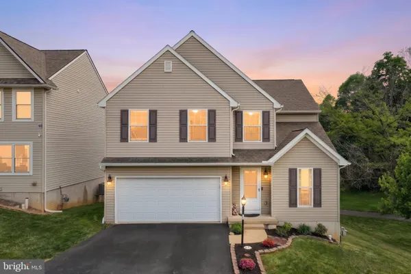 14 BARBERRY CT