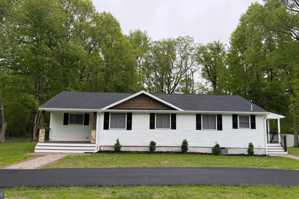 2470 WHITE OAK RD