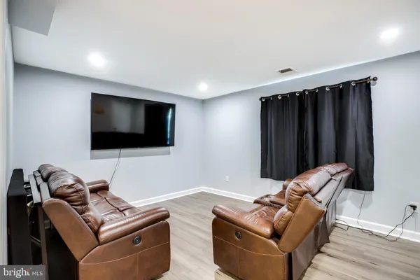 3382 HEWITT AVE 102
