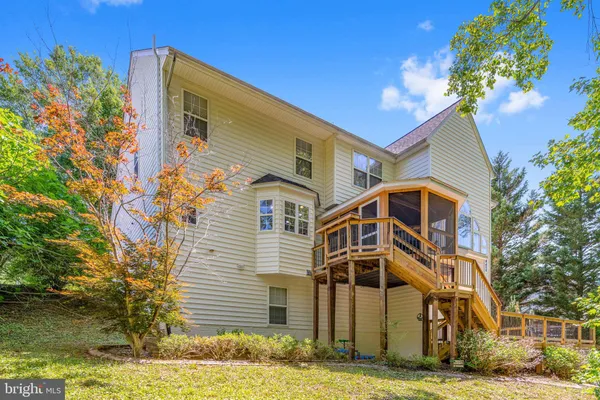 795 WINTERBERRY DR