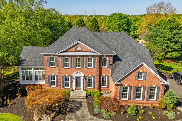 2112 BORDLY DR