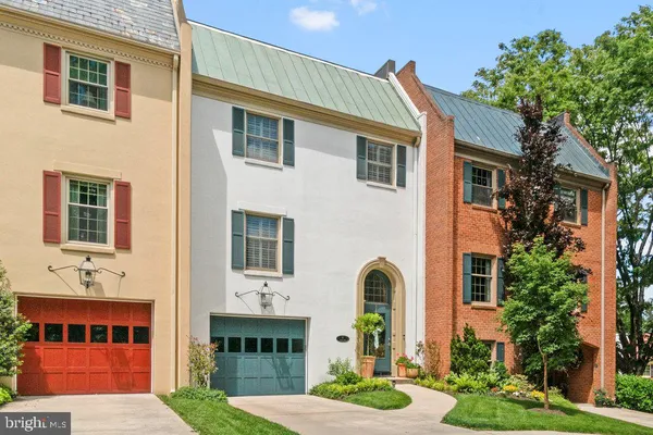 4 HUME CT 25