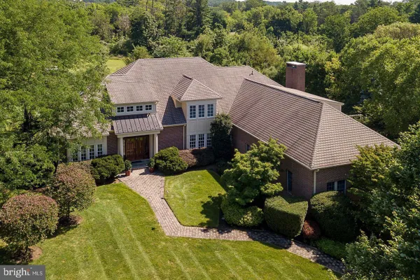 51 GRASMERE WAY