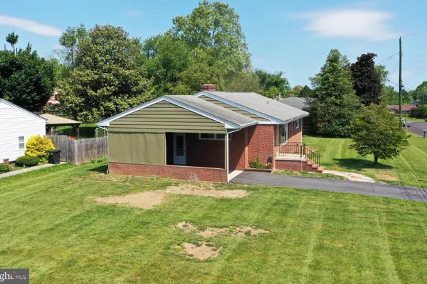437 BEECHCROFT RD