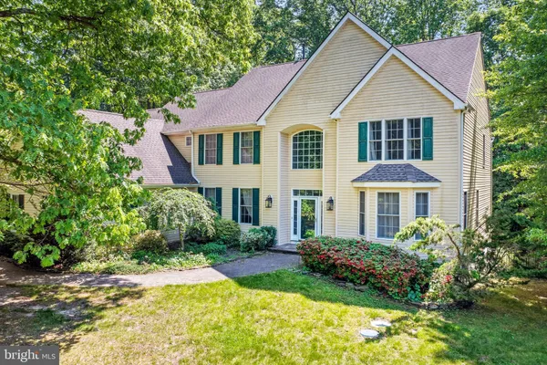 15 HOLLYBROOK RD