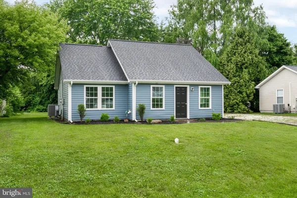 11106 PLUM DR