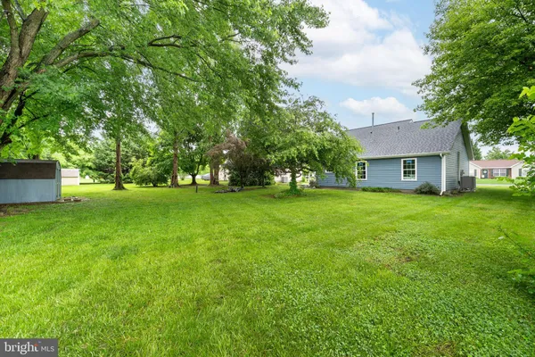 11106 PLUM DR