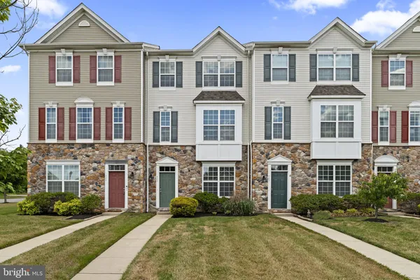 423 WISTAR PL