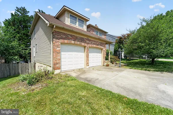 8204 ELKWOOD CT