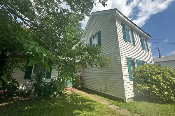 234 N COLLEGE AVE
