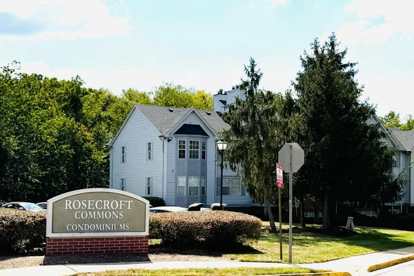 2020 ALICE AVE 302