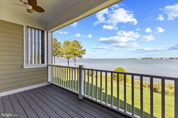 346 NARROWS POINTE DR