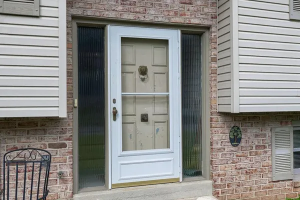 762 EASTSIDE DR